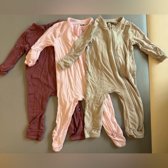 Bundle of 3 Kyte Baby 0-3 Zipper Onesies - like new!!